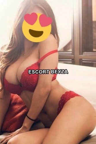 konyaescortbeyza-1 Fantazi Kıyafetlerini Kırmızı Tercih Eden Konya Escort Beyza