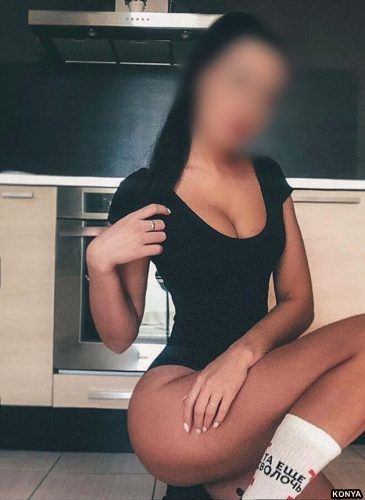 konyaescortcanan-1 Güzel Göğüslere Sahip Konya Escort Bayan Canan