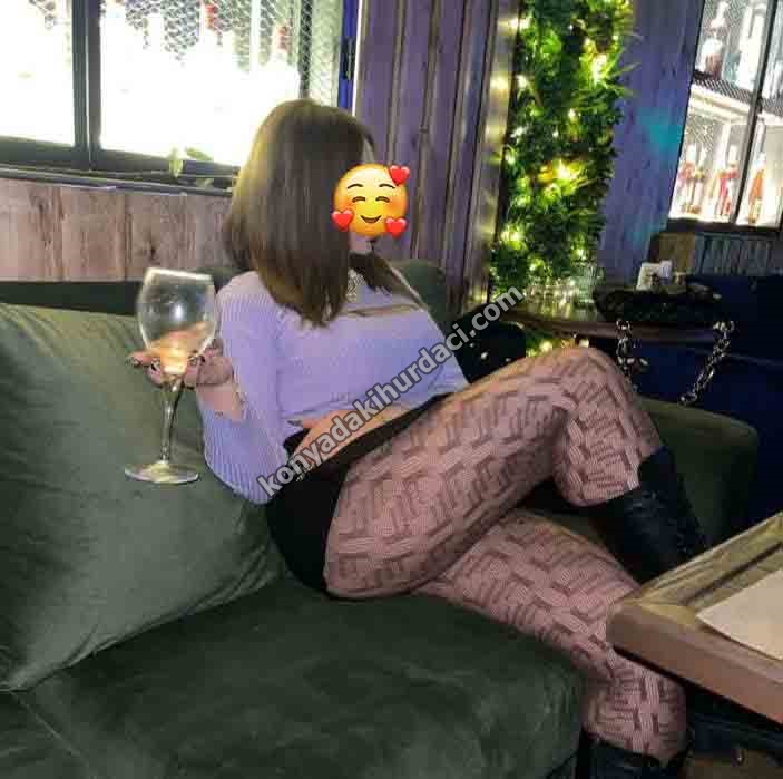 konyaescortalisa-1 Otele Gelen Sarışın Konya Escort Bayan Alisa