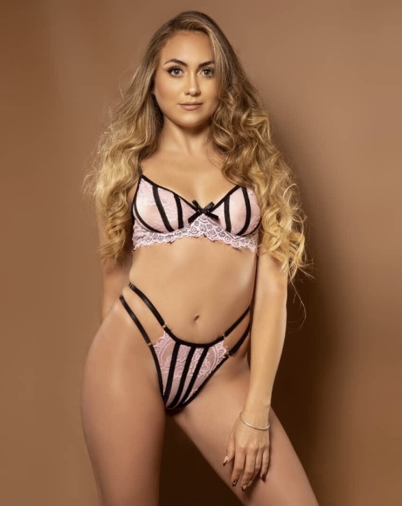 konyaescortasli-3 Konya Escort Kızlar Arasında En Ateşlisi Escort Aslı