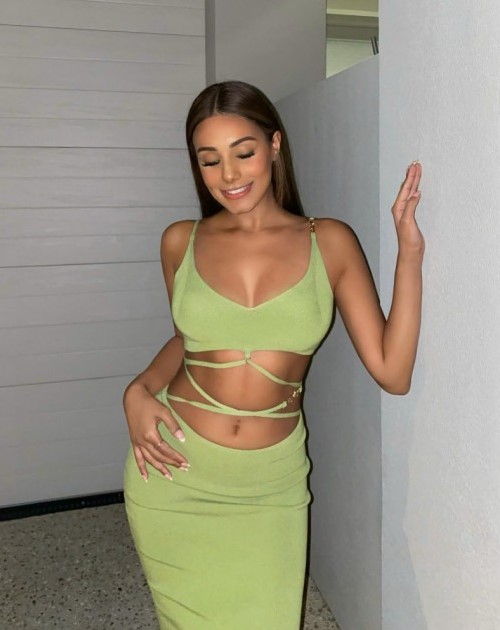 escortnara-1 Konya Escort Nara Sizi Nasıl Karşılayacağımı Merak Ediyor Musunuz?